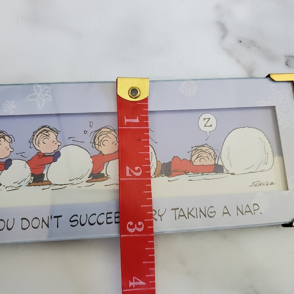 Hallmark Peanuts Gallery “Don’t Give Up!" Comic Strip Sign LINUS - Picture 3 of 9